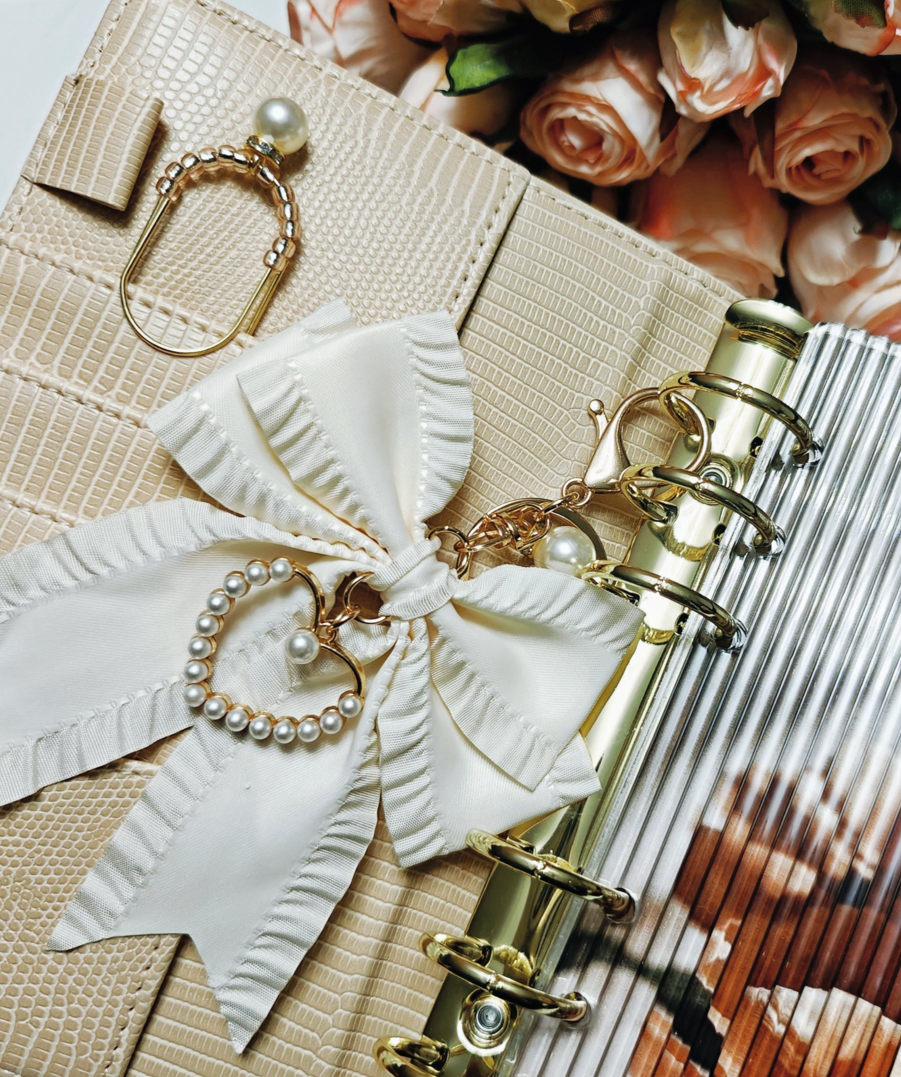 Pearled Jumbo Clip image 3