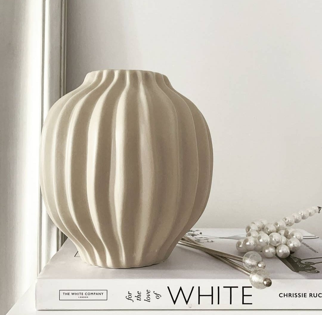 Symphony Vase - Round image 0