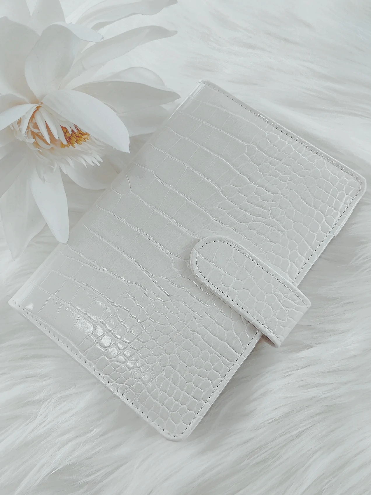 Affluence A6 Croc Cash Binder image 5